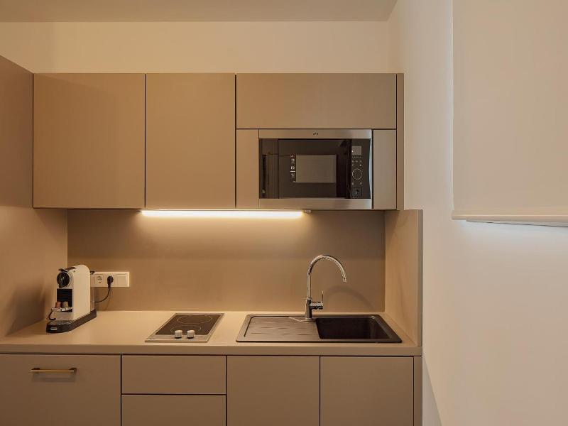 Dd Suites Serviced Apartments image