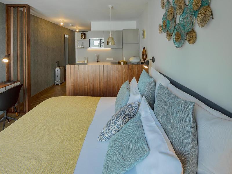 Dd Suites Serviced Apartments image
