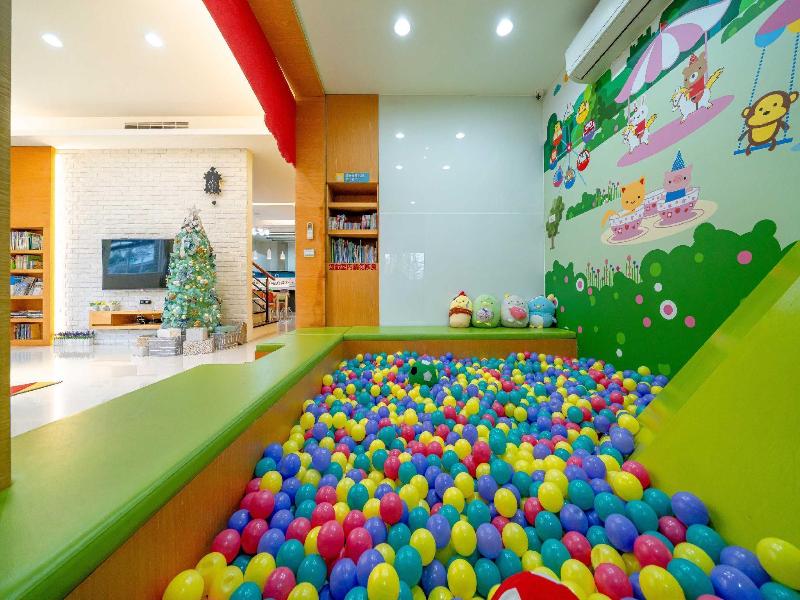Kids Paradise image
