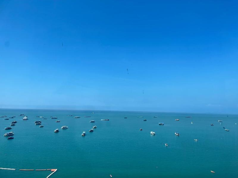 Hermann Hotel Pattaya Sha Extra Plus image