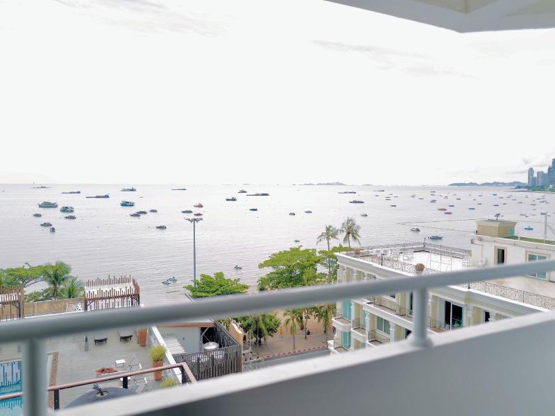 Hermann Hotel Pattaya Sha Extra Plus image