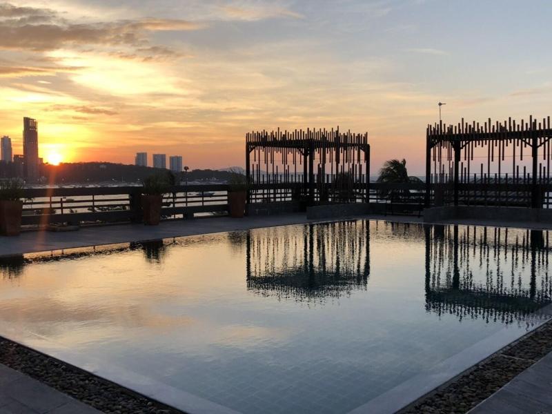 Hermann Hotel Pattaya Sha Extra Plus image