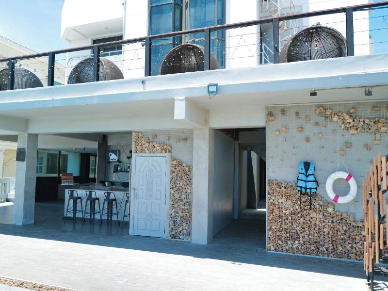 Hermann Hotel Pattaya Sha Extra Plus image
