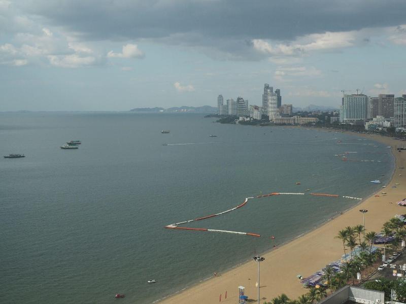 Hermann Hotel Pattaya Sha Extra Plus image