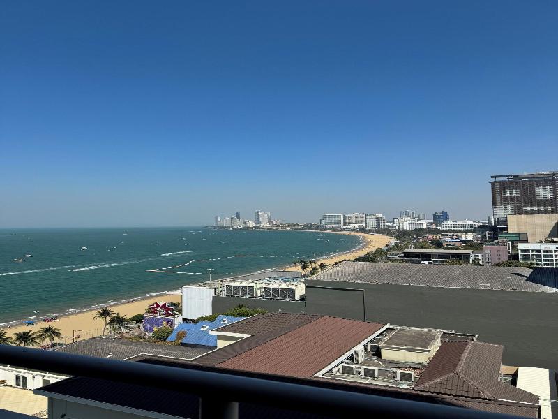 Hermann Hotel Pattaya Sha Extra Plus image