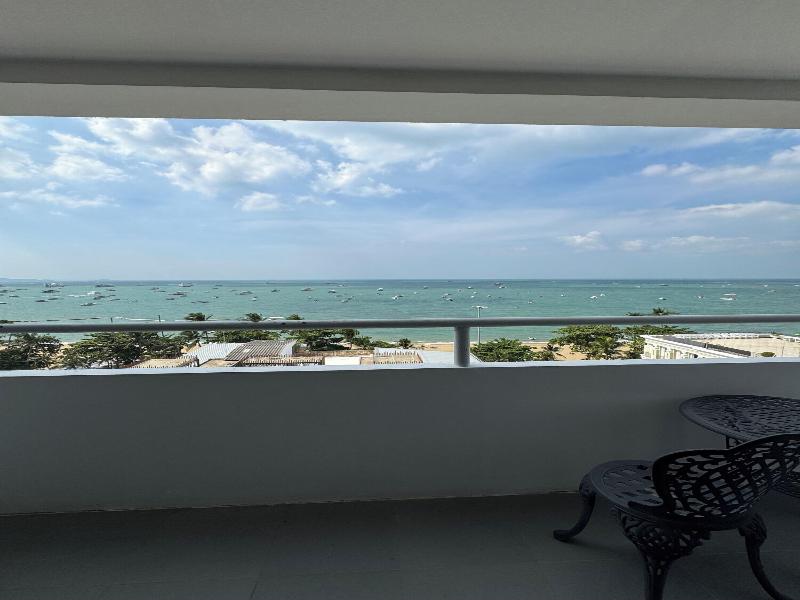 Hermann Hotel Pattaya Sha Extra Plus image