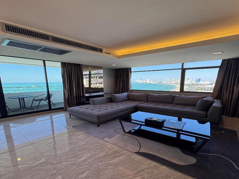 Hermann Hotel Pattaya Sha Extra Plus image