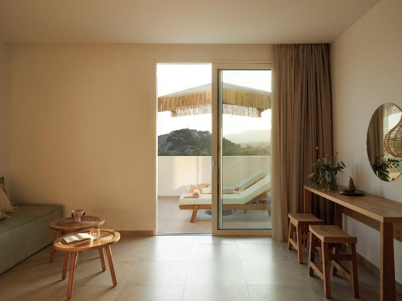 Absolute Kiotari Resort