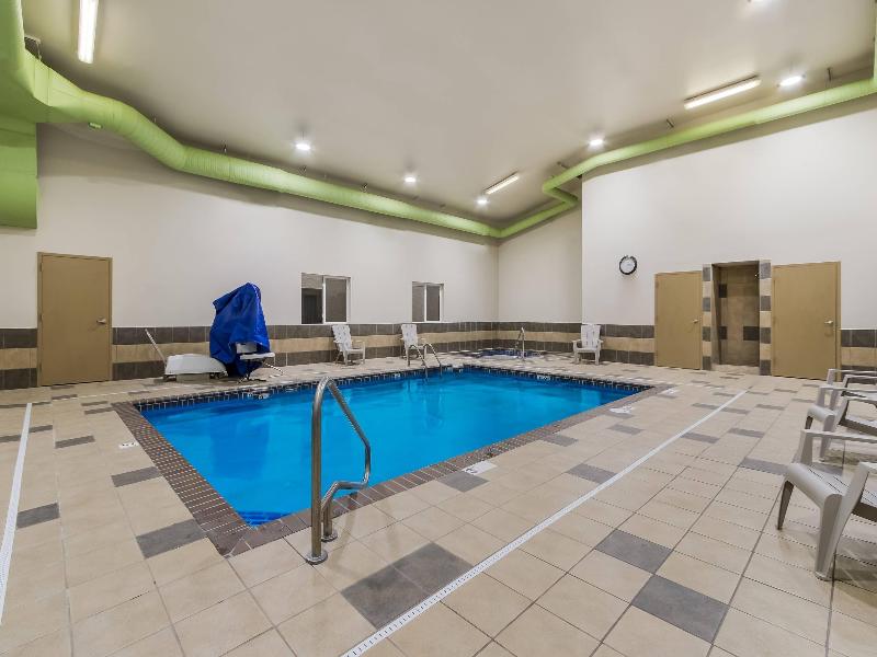 Econo Lodge Inn & Suites Yankton image