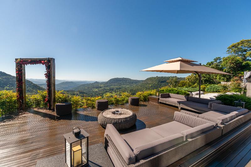 Chateau Laghetto Collection image
