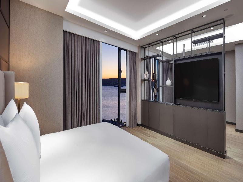 DoubleTree by Hilton Canakkale image