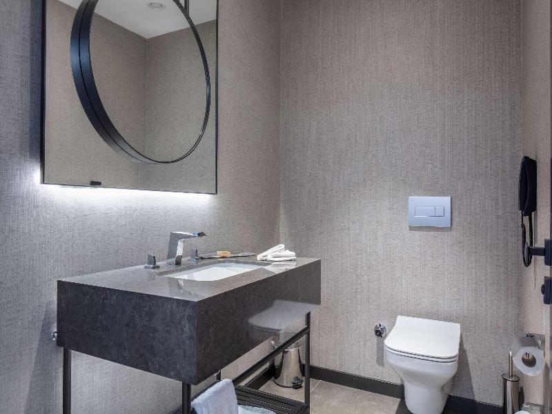 DoubleTree by Hilton Canakkale image