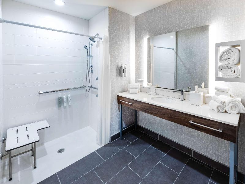 Hampton Inn & Suites Canyon image
