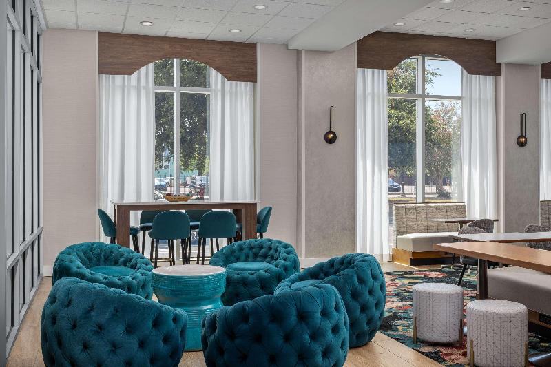 Hampton Inn New Orleans French Quarter Market Area image
