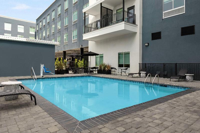 Hampton Inn New Orleans French Quarter Market Area image