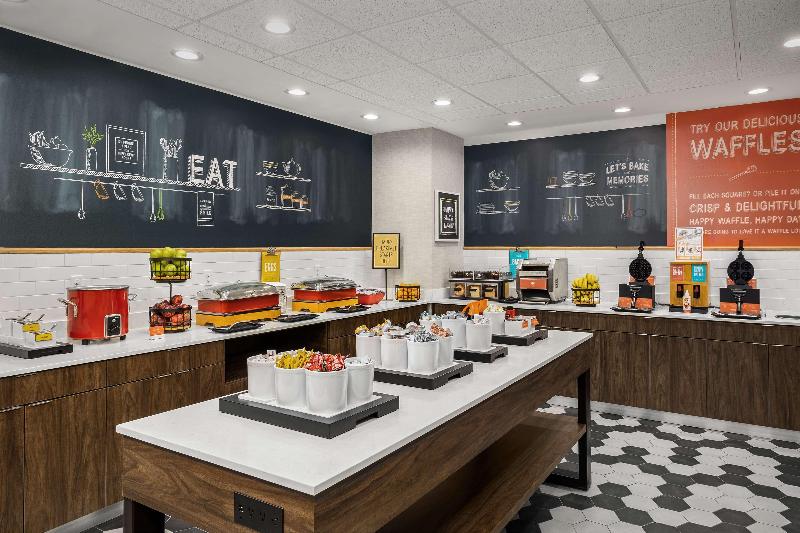 Hampton Inn New Orleans French Quarter Market Area image
