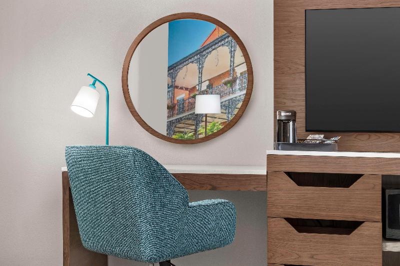 Hampton Inn New Orleans French Quarter Market Area image