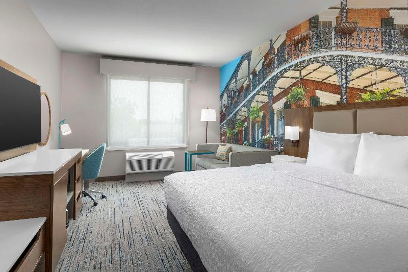Hampton Inn New Orleans French Quarter Market Area image