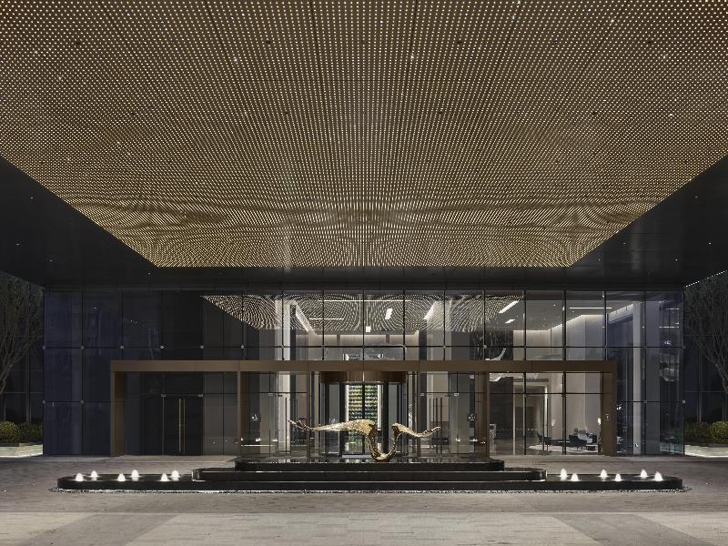 Hilton Zhuji image