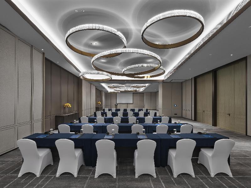 Hilton Zhuji image