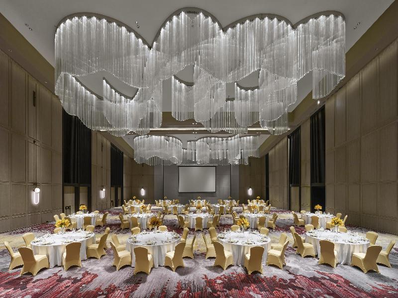Hilton Zhuji image