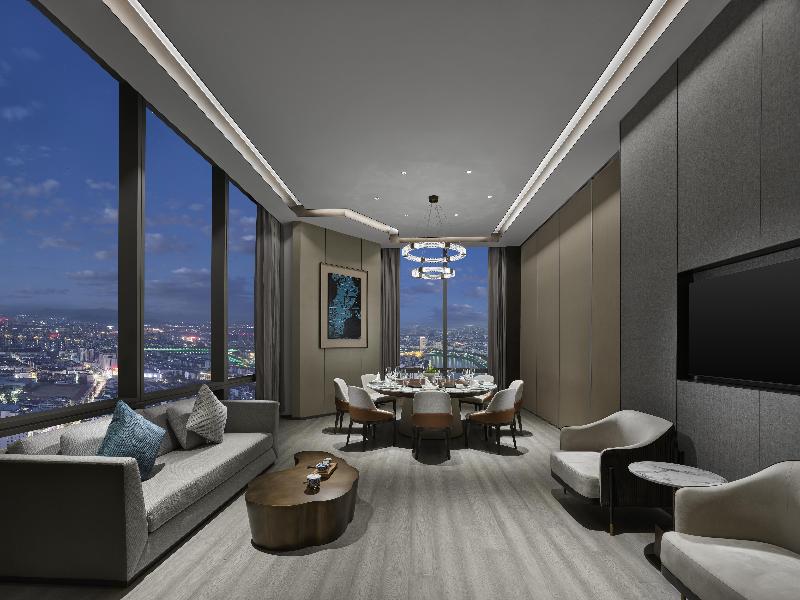 Hilton Zhuji image