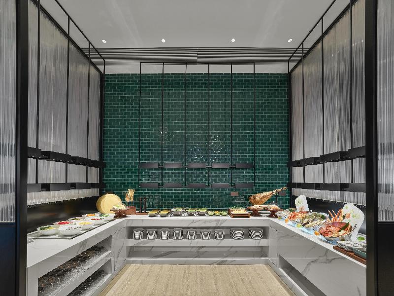 Hilton Zhuji image