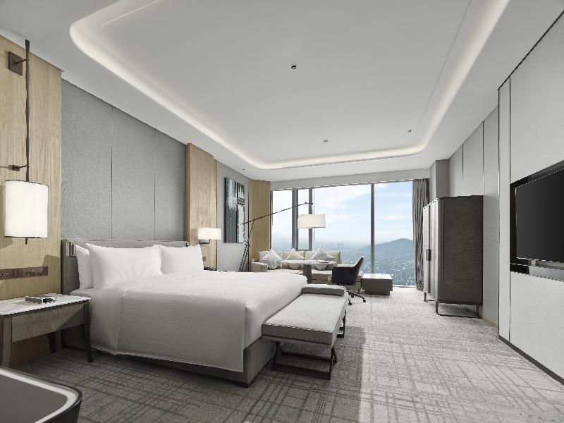 Hilton Zhuji image