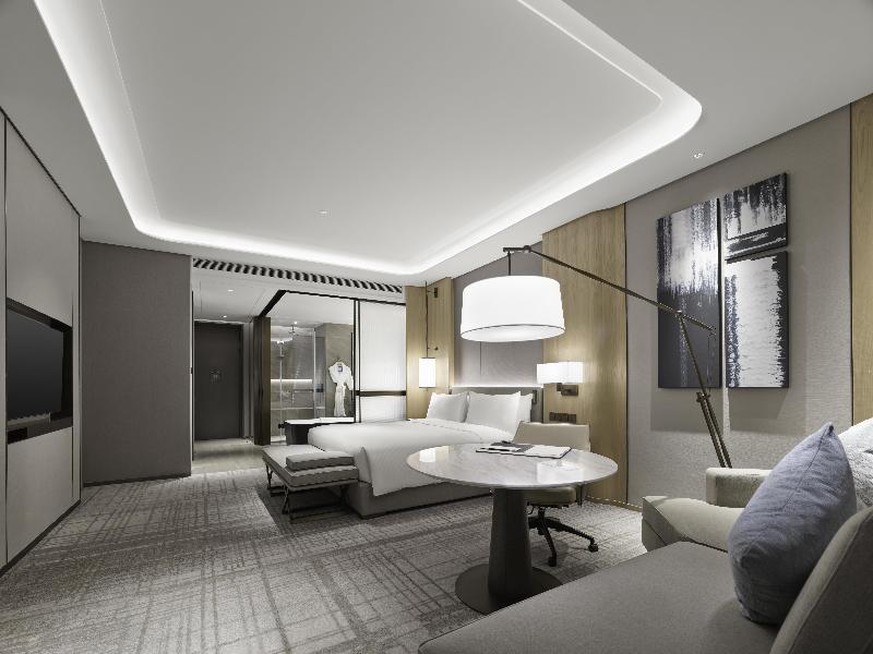 Hilton Zhuji image