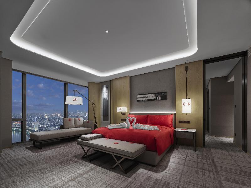 Hilton Zhuji image