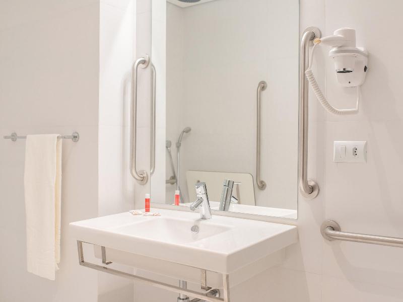 Hotel Moov Porto Alegre image