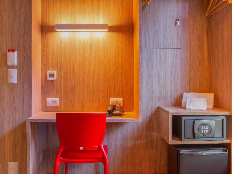 Hotel Moov Porto Alegre image