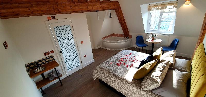 Angel Townhouse image