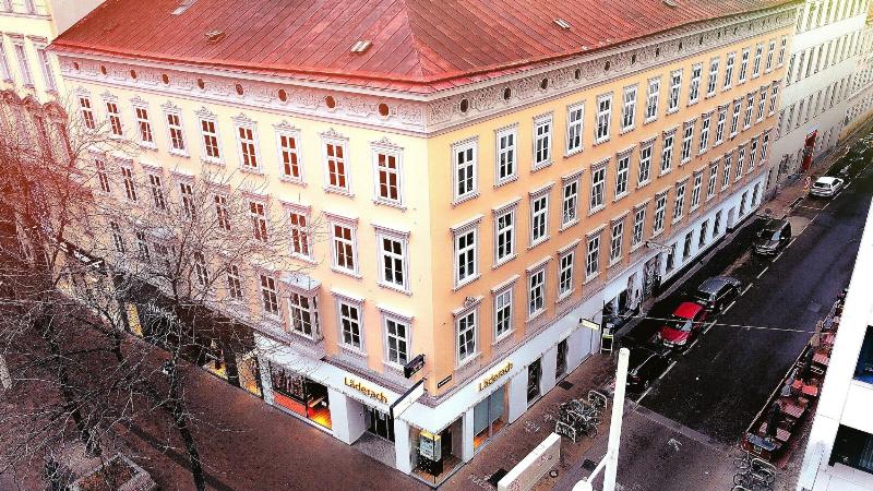 Urban Boutique Hotel