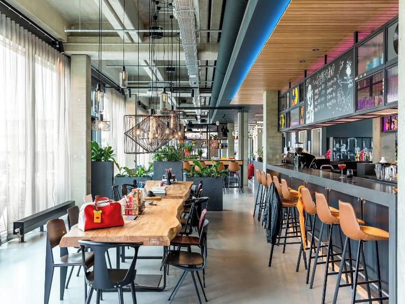 Moxy Utrecht image
