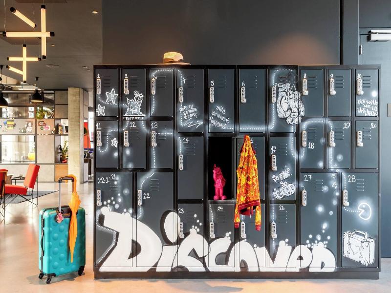Moxy Utrecht image