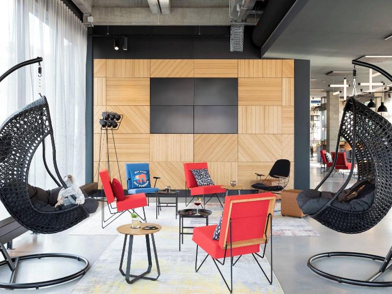 Moxy Utrecht image