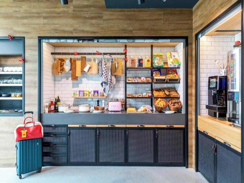 Moxy Utrecht image