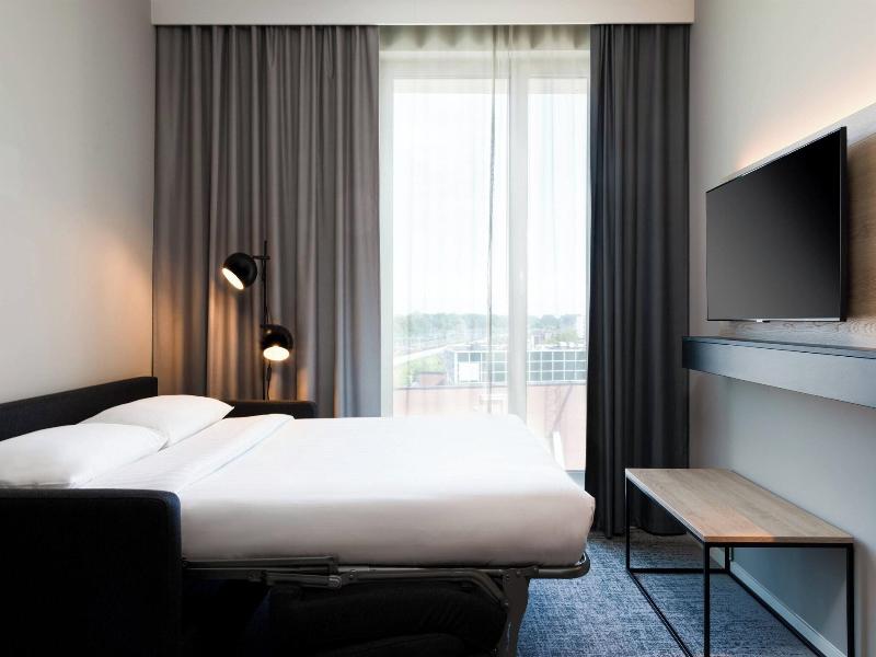 Moxy Utrecht image