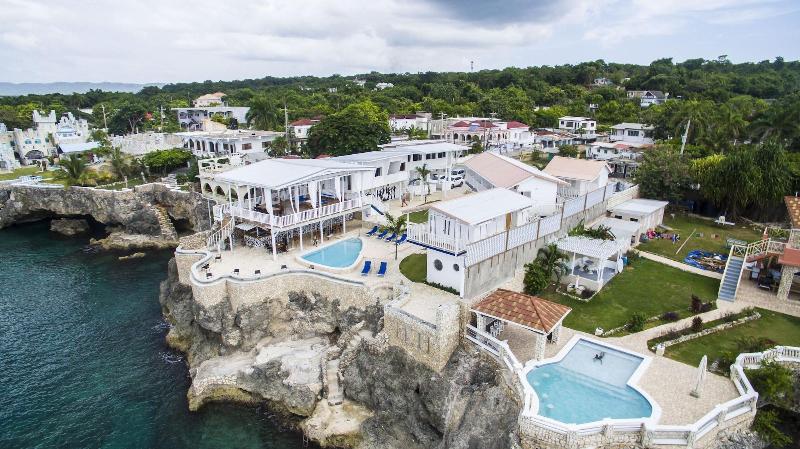 Begona Cliff Hotel image