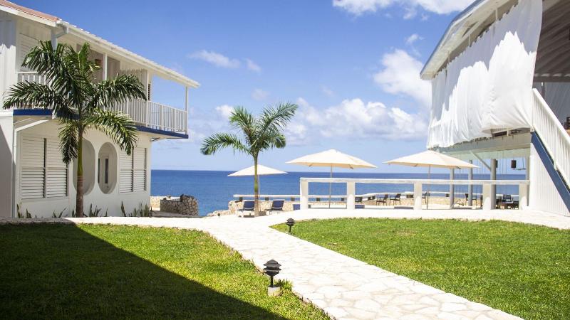 Begona Cliff Hotel image