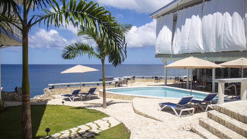 Begona Cliff Hotel image