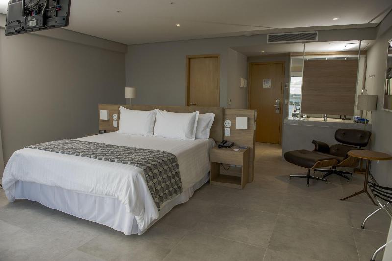 Silverton Paiva Experience - FLAT image
