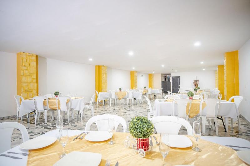 Ayenda Gold Plaza image