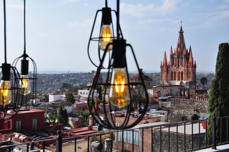 Clandestino Hotel - Adults Only image