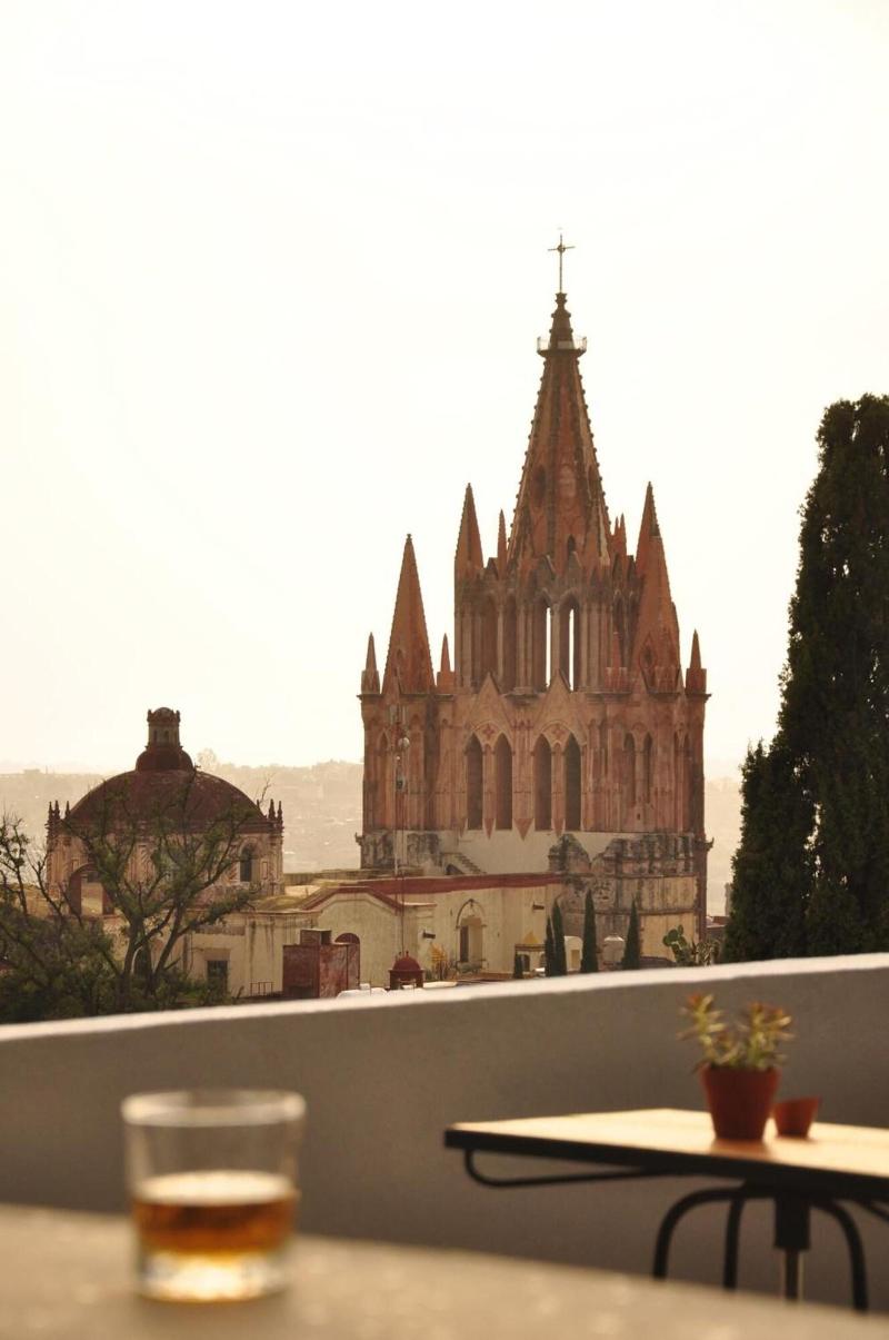 Clandestino Hotel - Adults Only image
