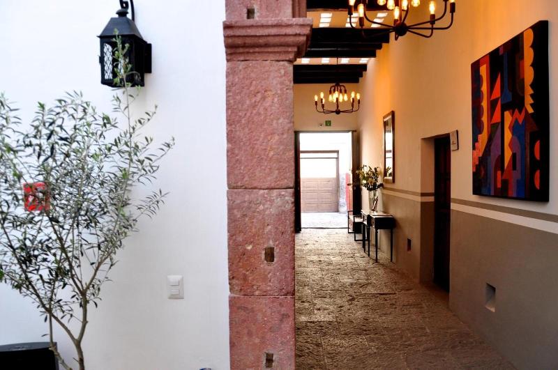 Clandestino Hotel - Adults Only image