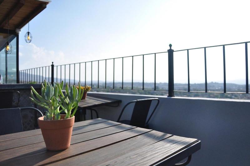 Clandestino Hotel - Adults Only image