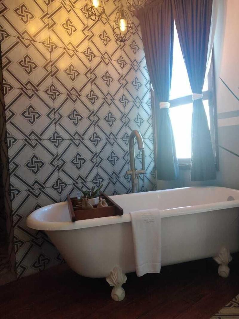 Clandestino Hotel - Adults Only image