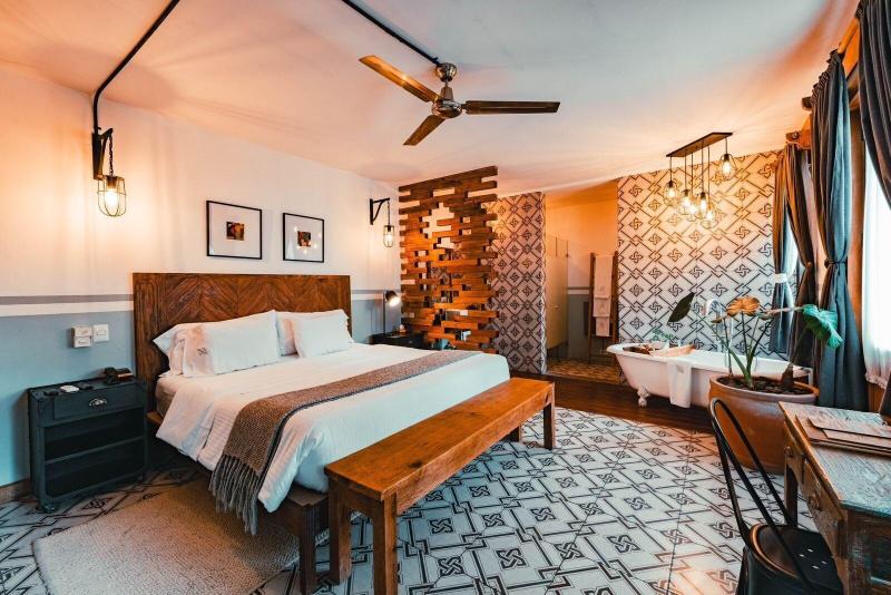 Clandestino Hotel - Adults Only image
